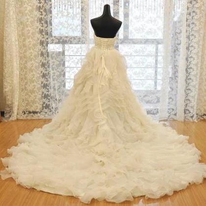 Tulle Sweetheart Floor Length Frilled Wedding Gown..